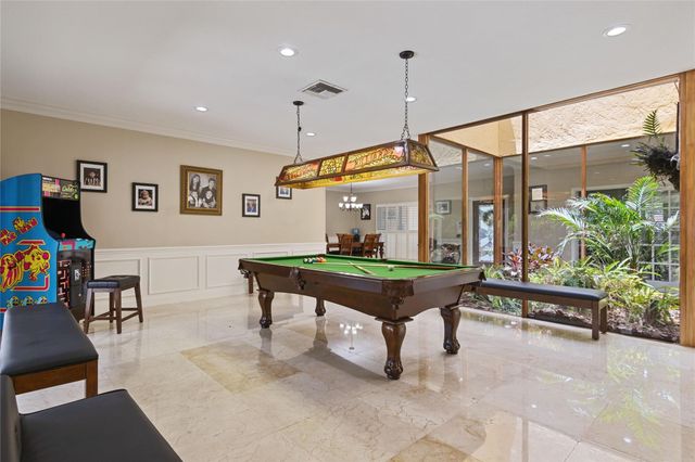 16686 GOLFVIEW Drive, Weston, FL 33326