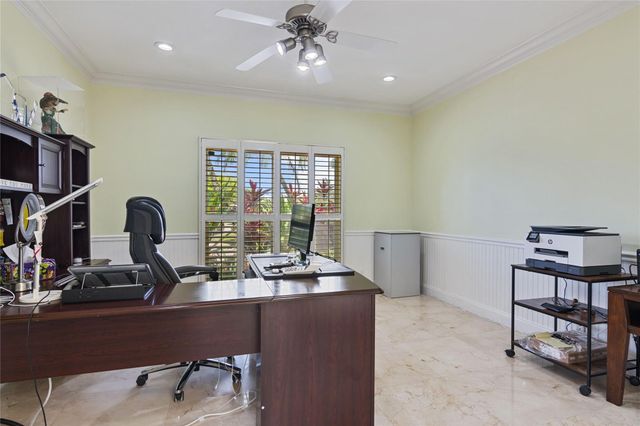 16686 GOLFVIEW Drive, Weston, FL 33326