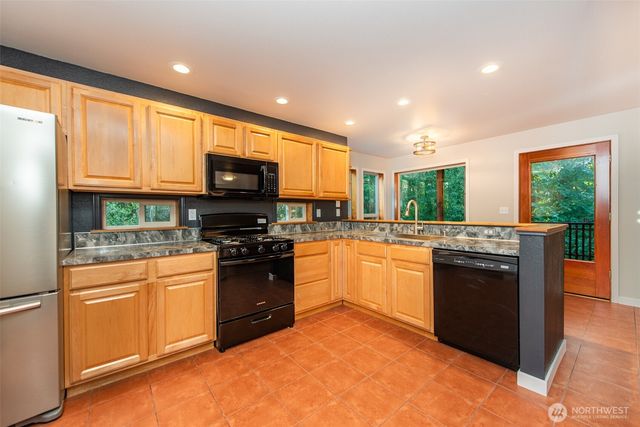 62 Pierson Lane, Sequim, WA 98382