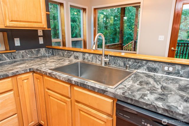 62 Pierson Lane, Sequim, WA 98382