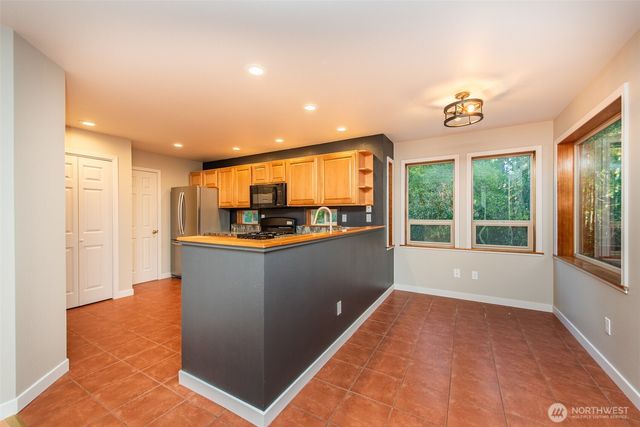 62 Pierson Lane, Sequim, WA 98382