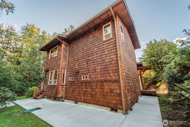 62 Pierson Lane, Sequim, WA 98382