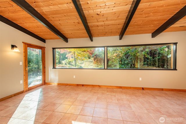 62 Pierson Lane, Sequim, WA 98382