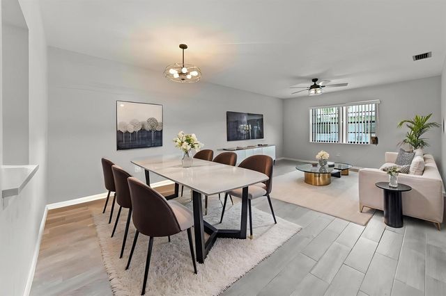 84 Conaskonk Circle, Royal Palm Beach, FL 33411