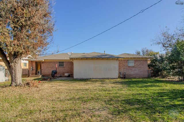 2904 14TH STREET, Vernon, TX 76384