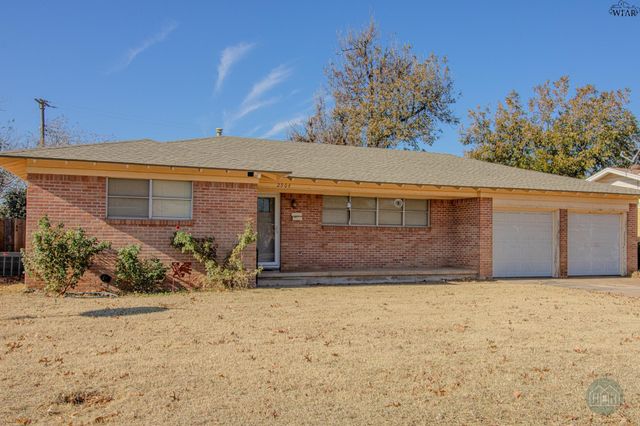 2904 14TH STREET, Vernon, TX 76384