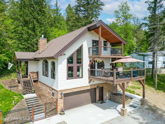 101 Spring View LN, Sagle, ID 83860