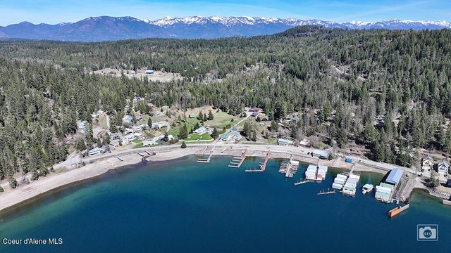 101 Spring View LN, Sagle, ID 83860