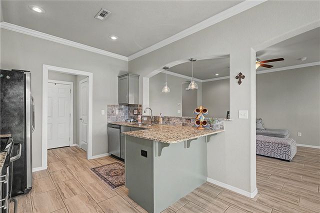 250 Genoa Way, Centerton, AR 72719