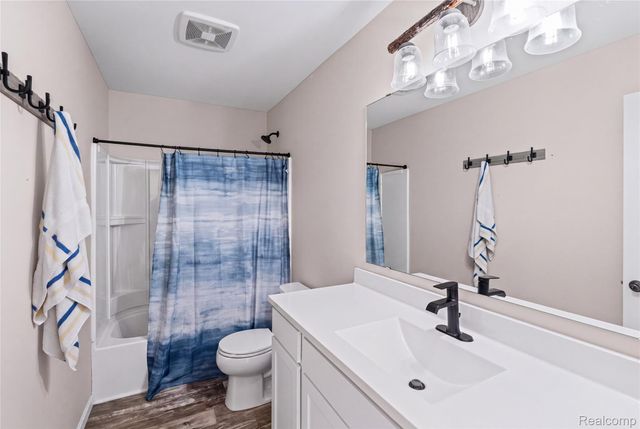 7302 Geraldine Circle, Gaines Township, MI 48473
