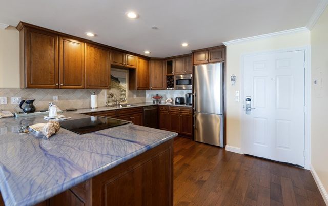 60 Seascape Resort Drive, Aptos, CA 95003