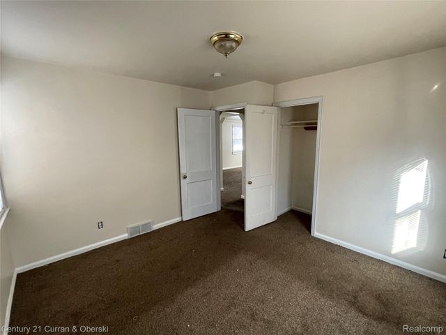 4531 Woodward Street, Wayne, MI 48184