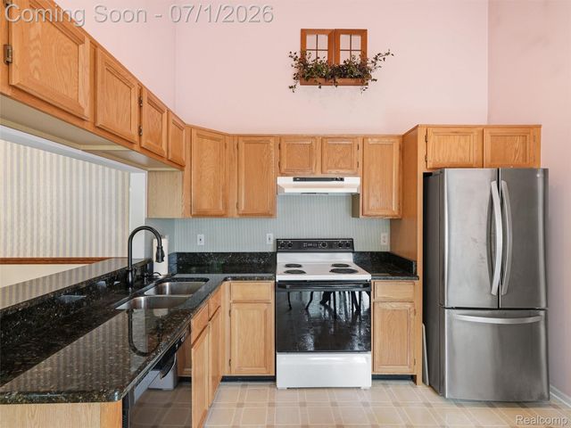 13331 Whittier, Sterling Heights, MI 48312
