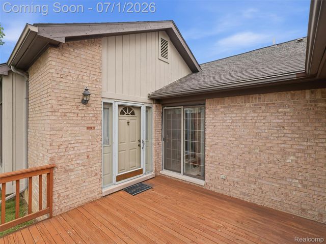 13331 Whittier, Sterling Heights, MI 48312