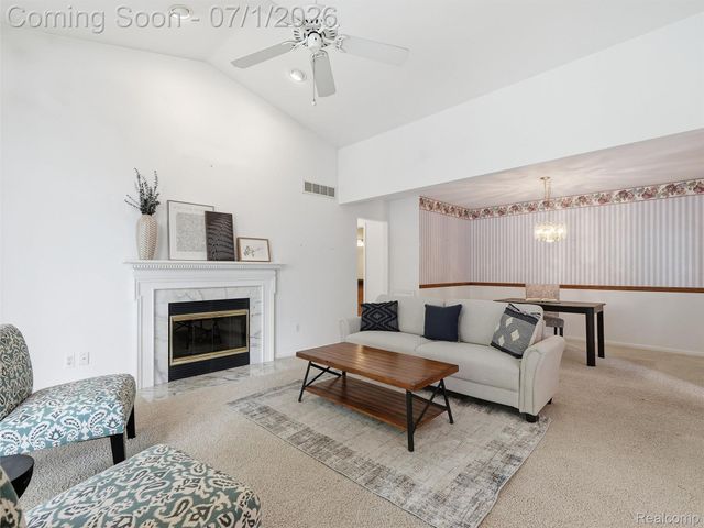 13331 Whittier, Sterling Heights, MI 48312