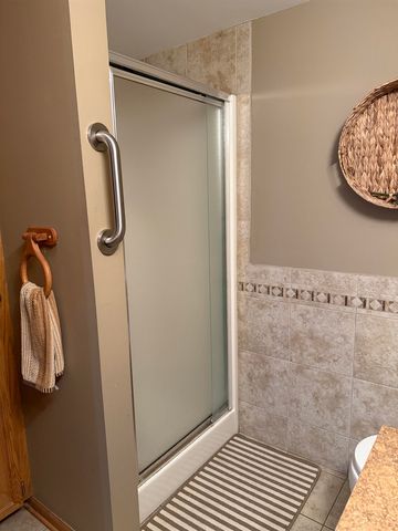 2941 Parkside Drive, Jenison, MI 49428