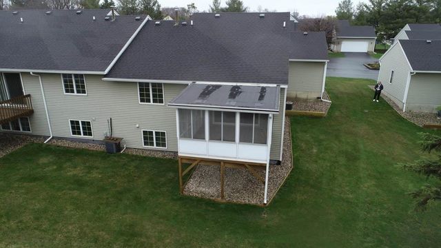2941 Parkside Drive, Jenison, MI 49428
