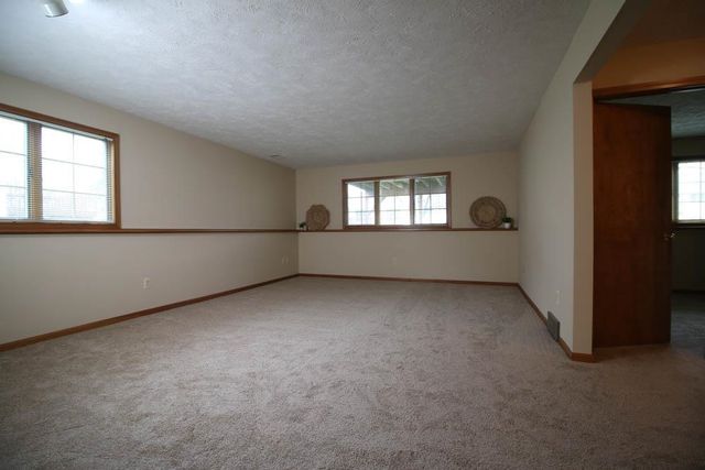 2941 Parkside Drive, Jenison, MI 49428