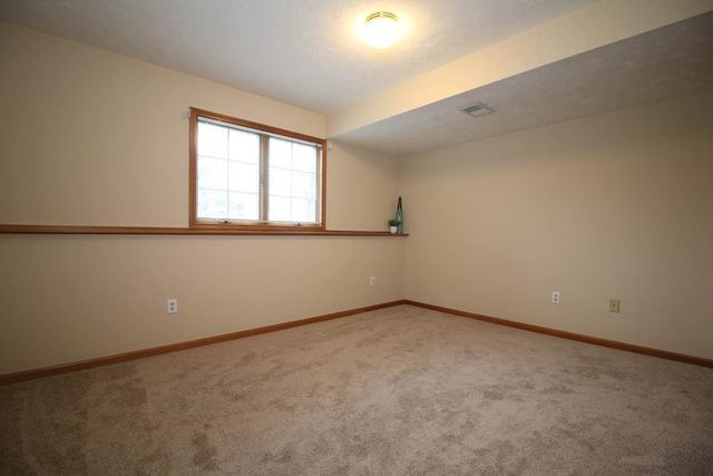 2941 Parkside Drive, Jenison, MI 49428