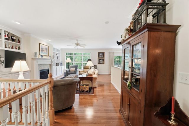1059 Kempton Run Drive, Columbus, OH 43235