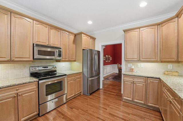 1059 Kempton Run Drive, Columbus, OH 43235