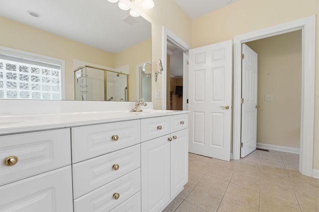 1059 Kempton Run Drive, Columbus, OH 43235