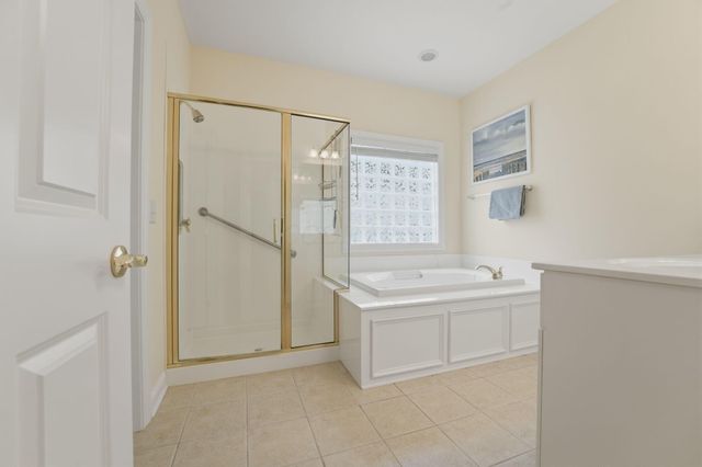 1059 Kempton Run Drive, Columbus, OH 43235