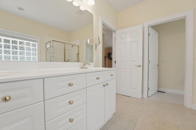 1059 Kempton Run Drive, Columbus, OH 43235