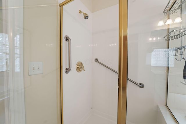 1059 Kempton Run Drive, Columbus, OH 43235