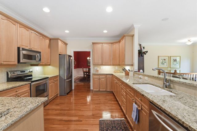 1059 Kempton Run Drive, Columbus, OH 43235