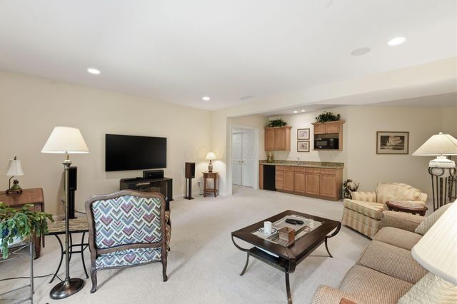 1059 Kempton Run Drive, Columbus, OH 43235
