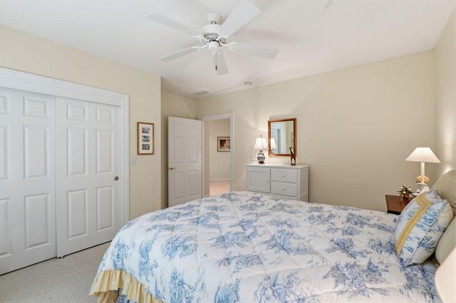 1059 Kempton Run Drive, Columbus, OH 43235
