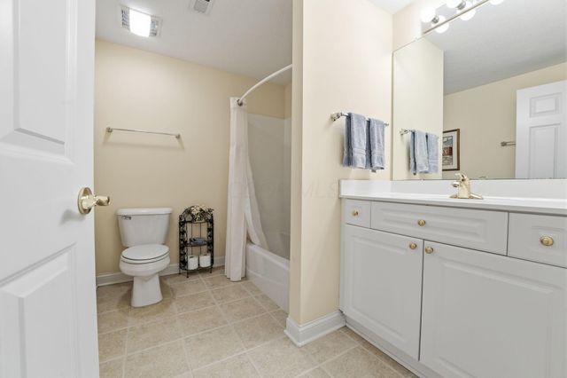 1059 Kempton Run Drive, Columbus, OH 43235