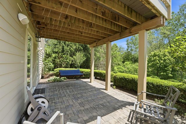 1059 Kempton Run Drive, Columbus, OH 43235