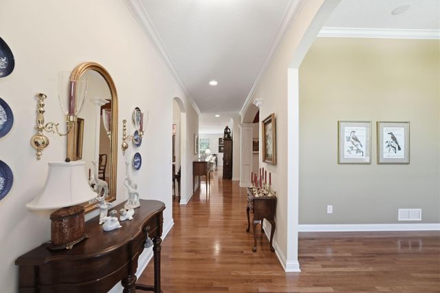 1059 Kempton Run Drive, Columbus, OH 43235