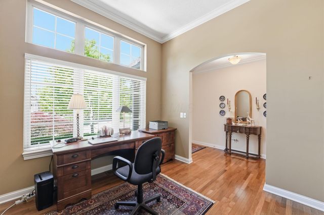 1059 Kempton Run Drive, Columbus, OH 43235