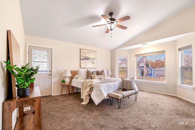 2560 Spruceridge Cir, Twin Falls, ID 83301