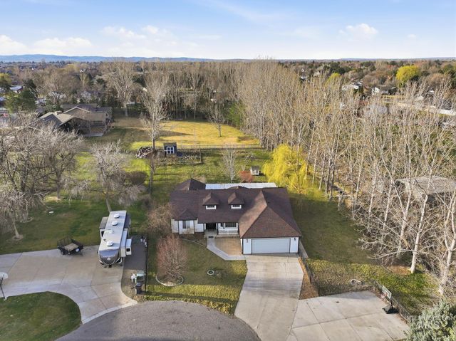 2560 Spruceridge Cir, Twin Falls, ID 83301