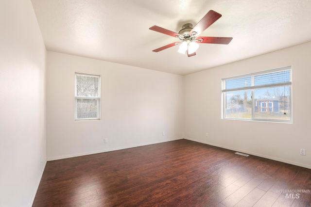 2560 Spruceridge Cir, Twin Falls, ID 83301