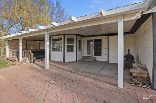 2560 Spruceridge Cir, Twin Falls, ID 83301