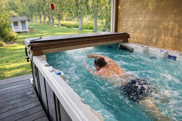 2560 Spruceridge Cir, Twin Falls, ID 83301