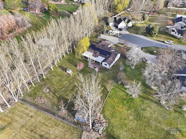 2560 Spruceridge Cir, Twin Falls, ID 83301