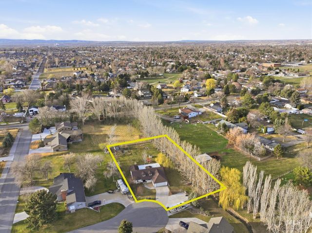 2560 Spruceridge Cir, Twin Falls, ID 83301