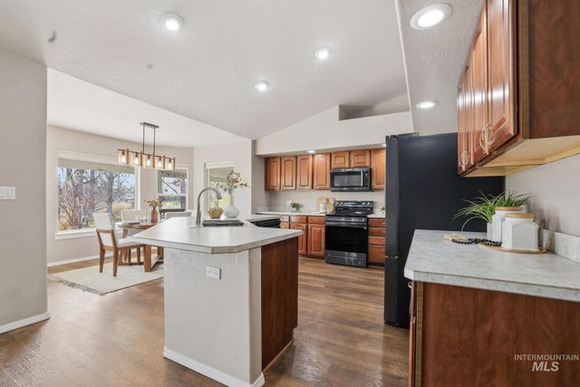 2560 Spruceridge Cir, Twin Falls, ID 83301