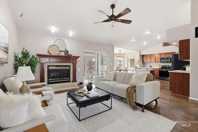 2560 Spruceridge Cir, Twin Falls, ID 83301