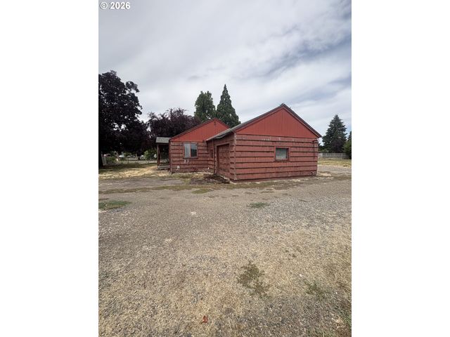 1235 JAY St, Eugene, OR 97402