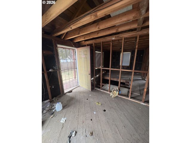 1235 JAY St, Eugene, OR 97402