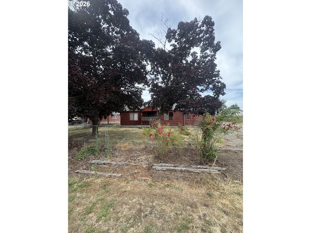 1235 JAY St, Eugene, OR 97402