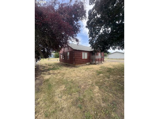 1235 JAY St, Eugene, OR 97402