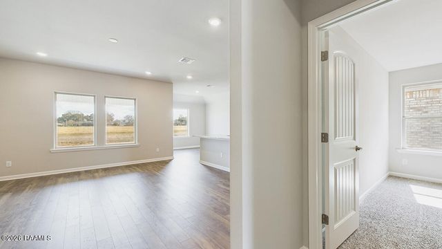 224 Crest Cove Drive, Maurice, LA 70555
